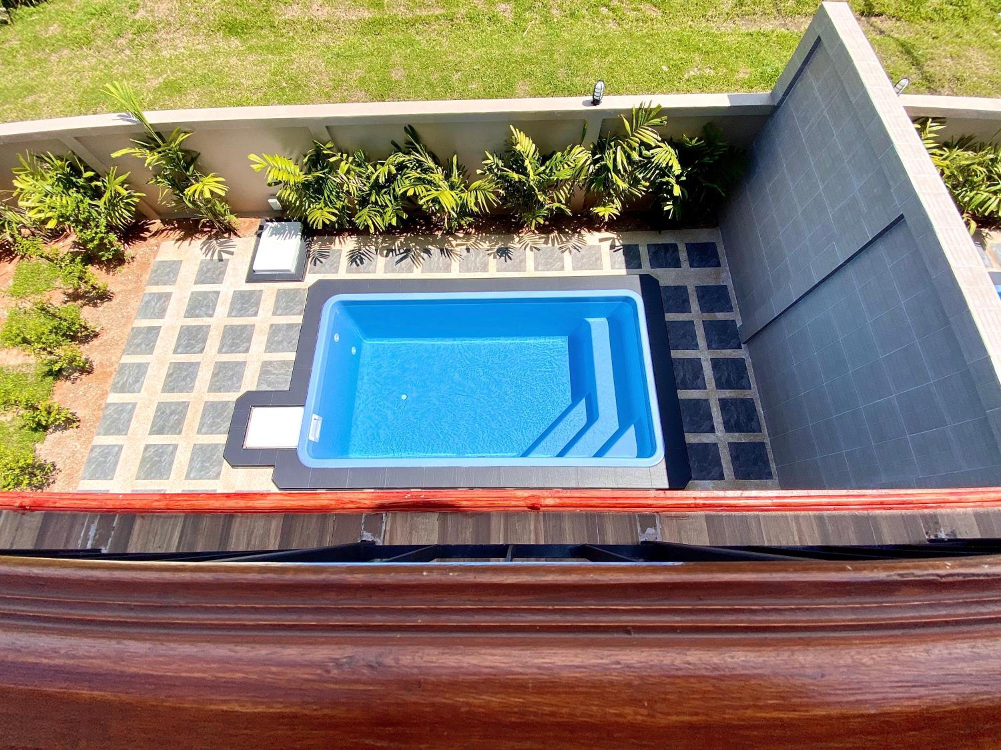 Blue Aura Pool Villa Nai Yang Beach Buitenkant foto